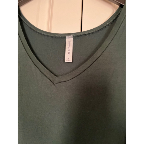 EUC Women's Zenana Outfitters Maxi Dress XL Green V-Neck Short Sleeve w/pockets - Picture 5 of 7